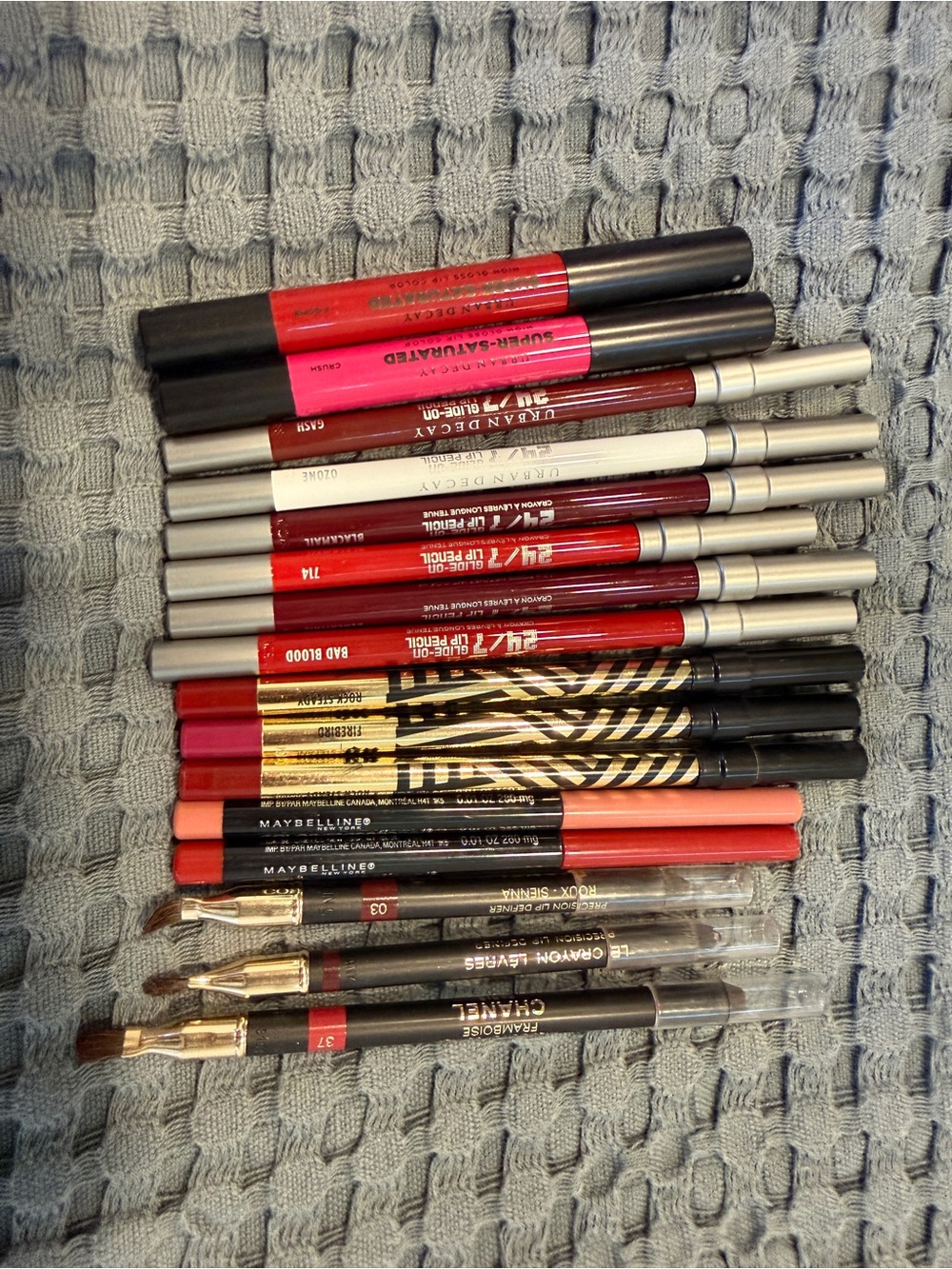 Urban Decay Lip Liners Trio in Red, Pink and Coral Tones